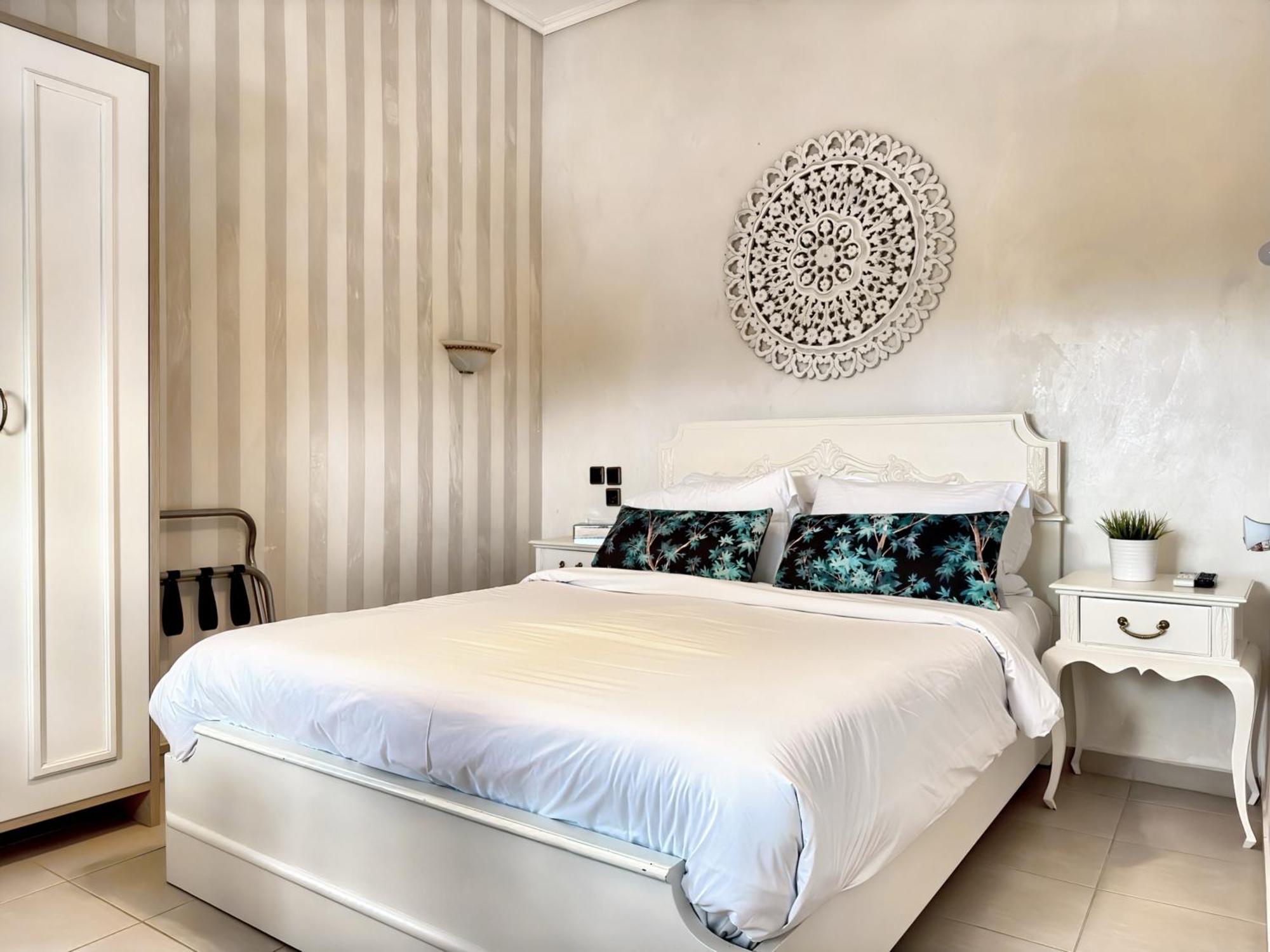 Panorama Suites & Spa - Adults Only Stomion  Phòng bức ảnh